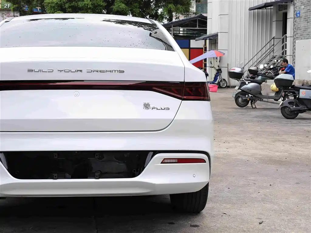 BYD Qin PLUS — фото 24