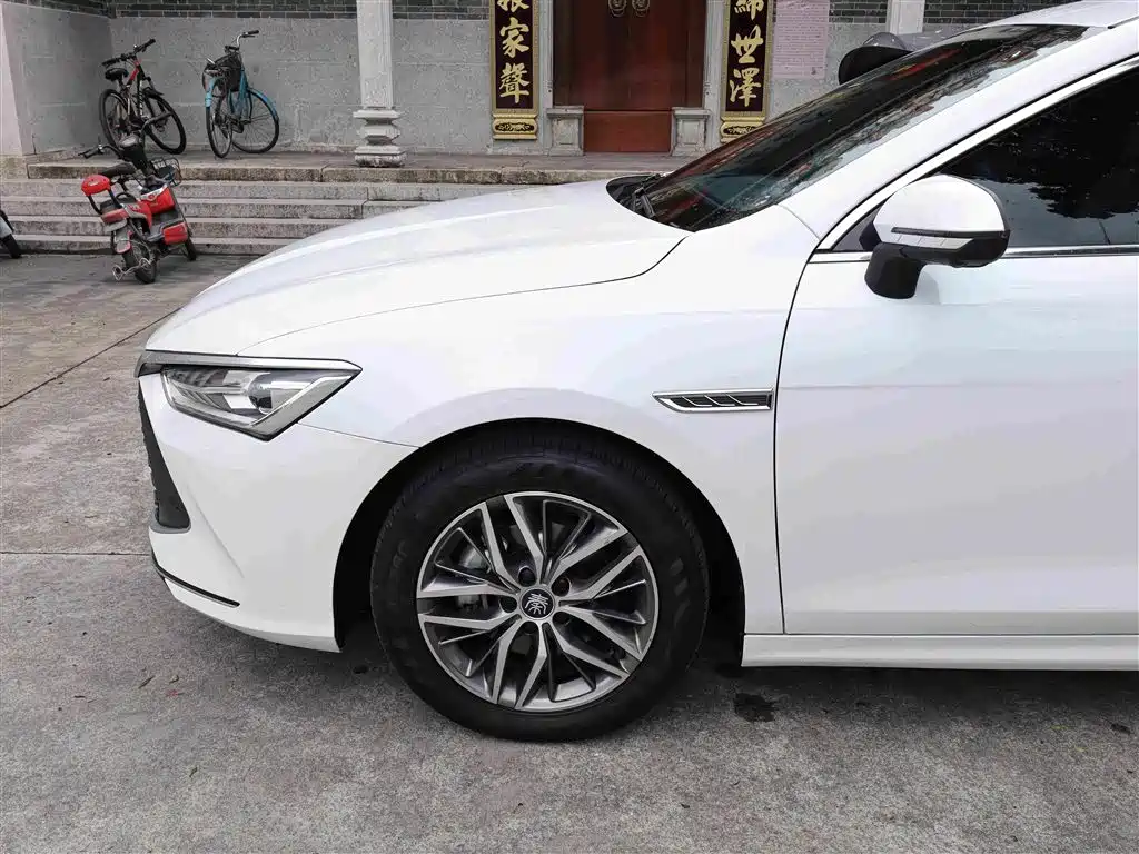 BYD Qin PLUS — фото 26