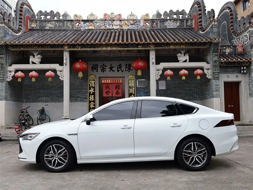 BYD Qin PLUS — фото 10