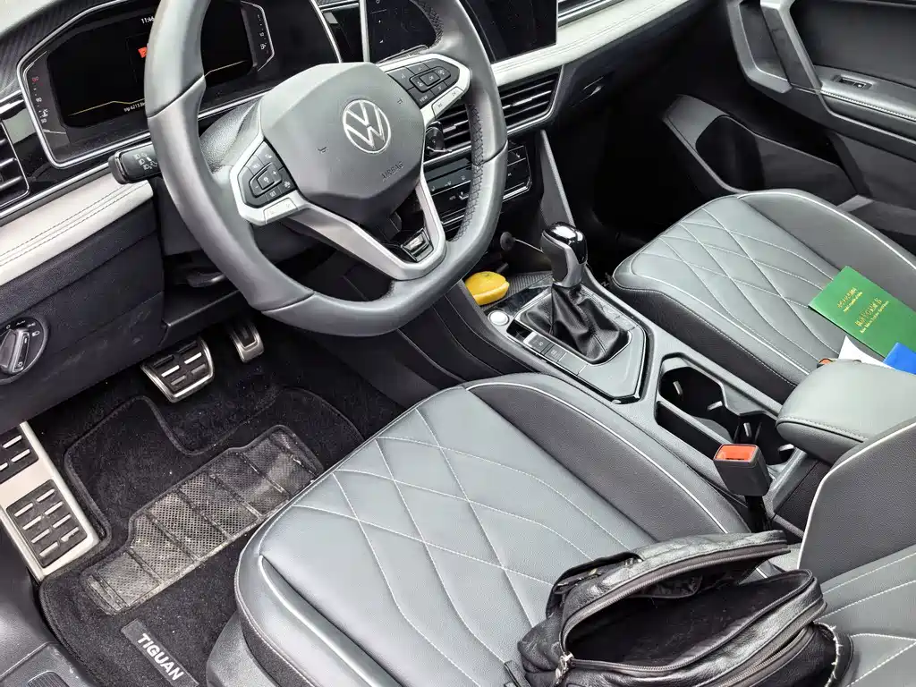 Volkswagen Tiguan L — фото 5
