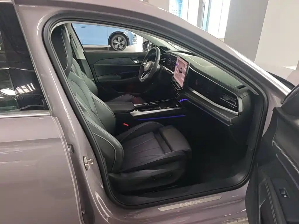 Volkswagen Passat — фото 8