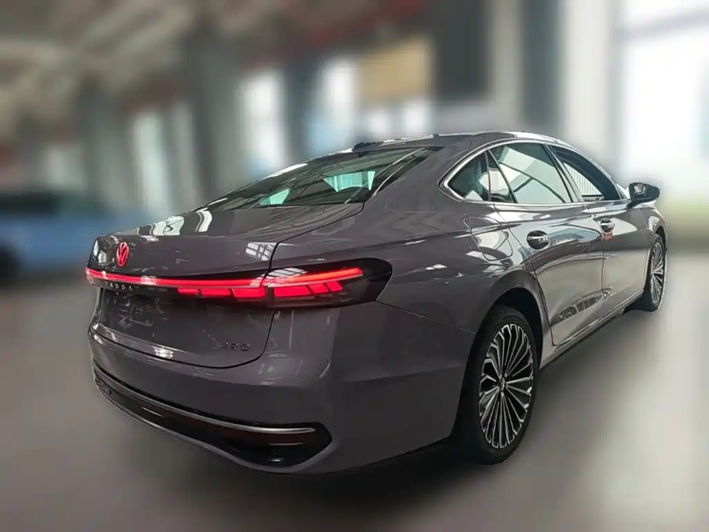 Volkswagen Passat — фото 9