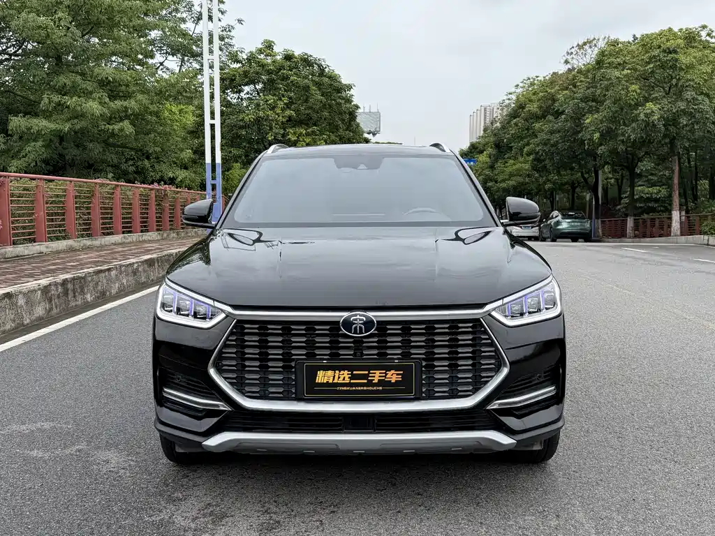 BYD PLUS