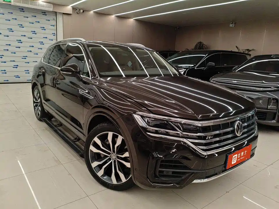 Volkswagen Touareg — фото 5