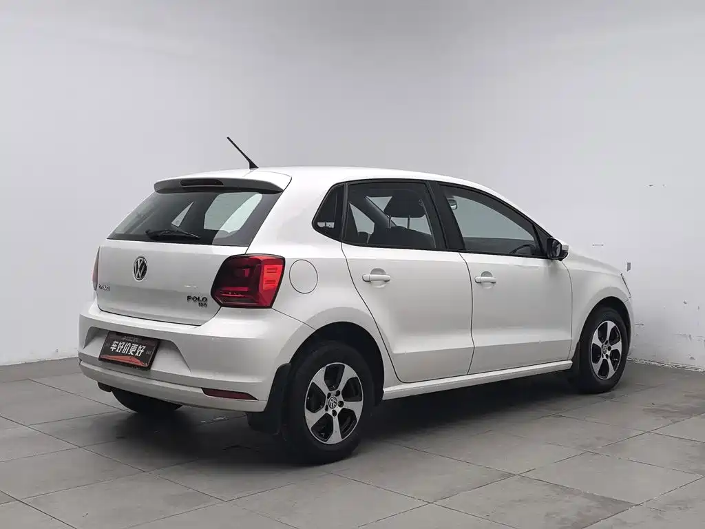 Volkswagen Polo — фото 2