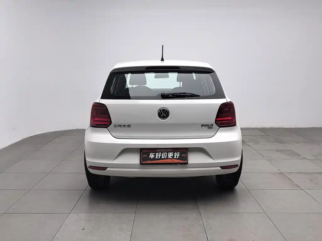 Volkswagen Polo — фото 4
