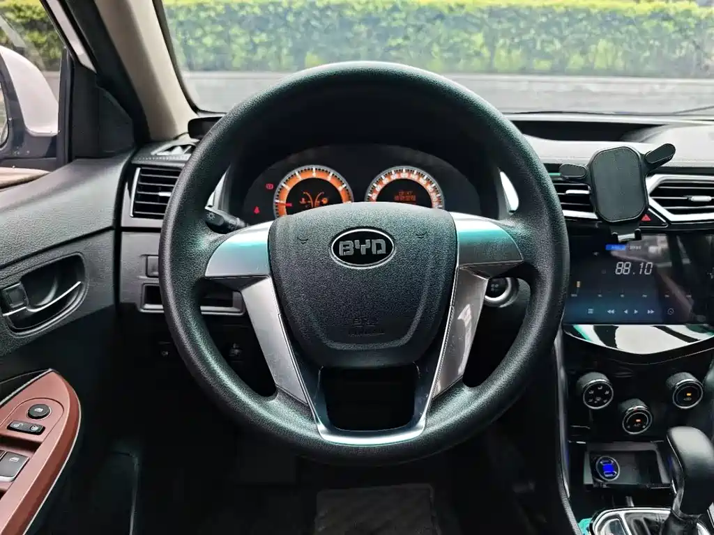 BYD F3 — фото 15