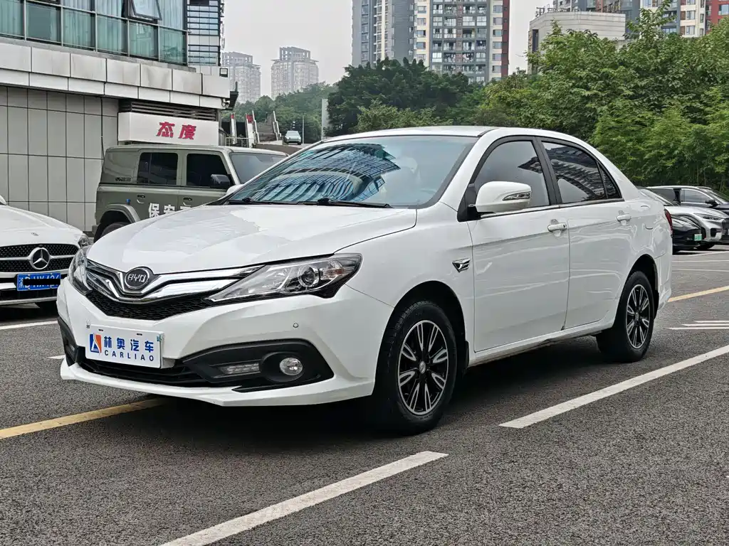 BYD F3 — фото 3