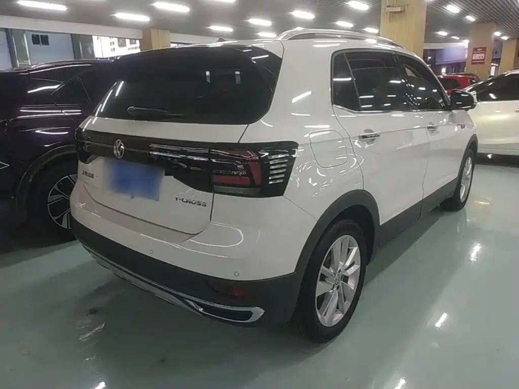 Volkswagen T-Cross — фото 6