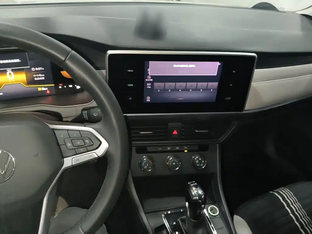 Volkswagen Bora — фото 9