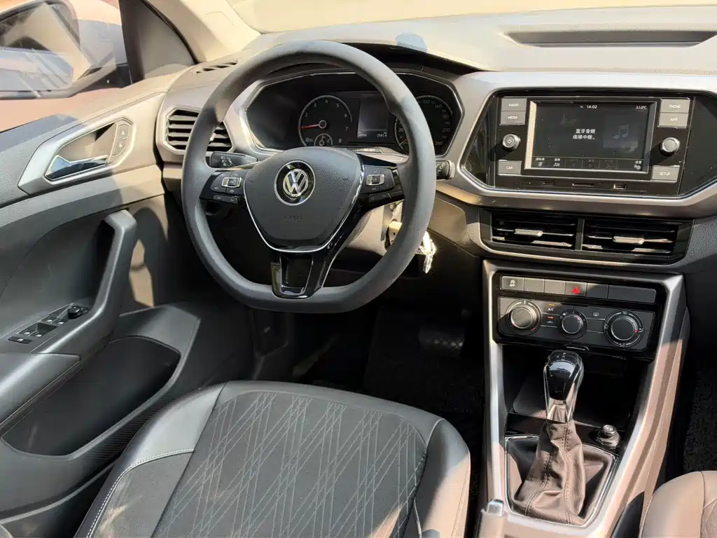 Volkswagen T-Cross — фото 4