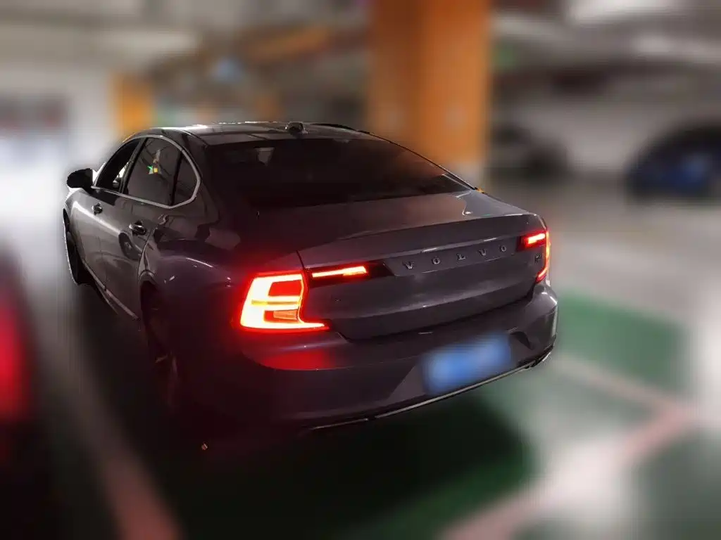 Volvo S90 — фото 4