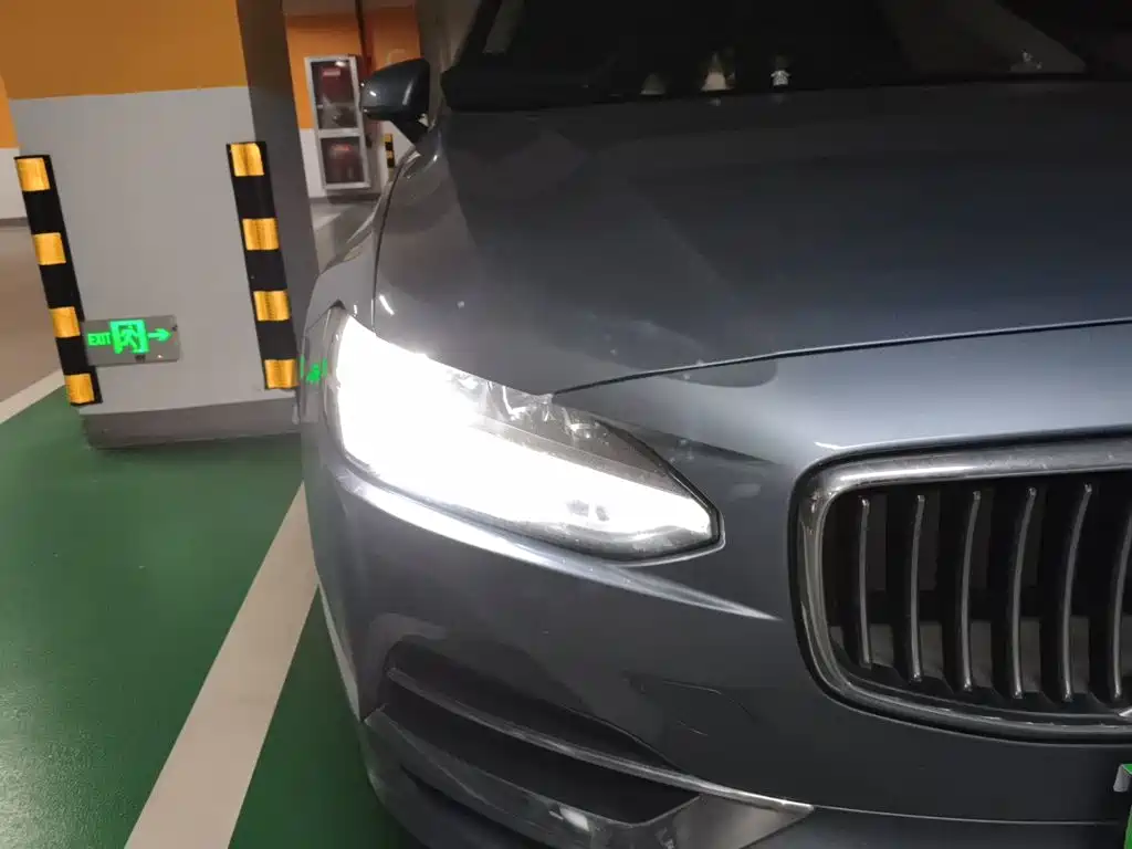 Volvo S90 — фото 7