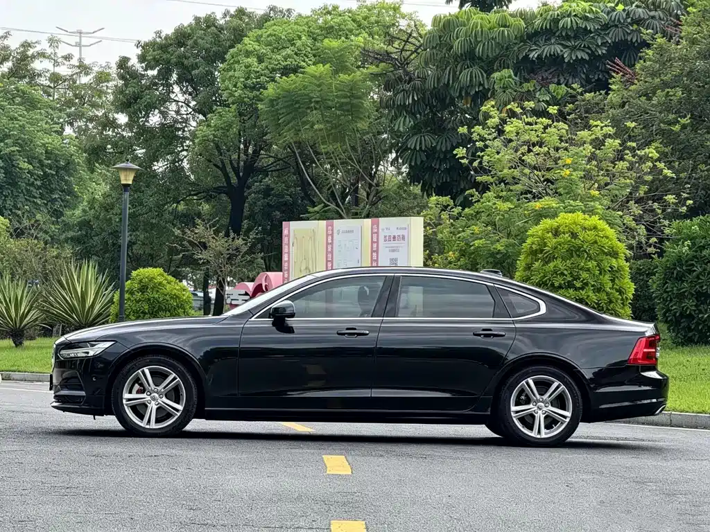 Volvo S90 — фото 6