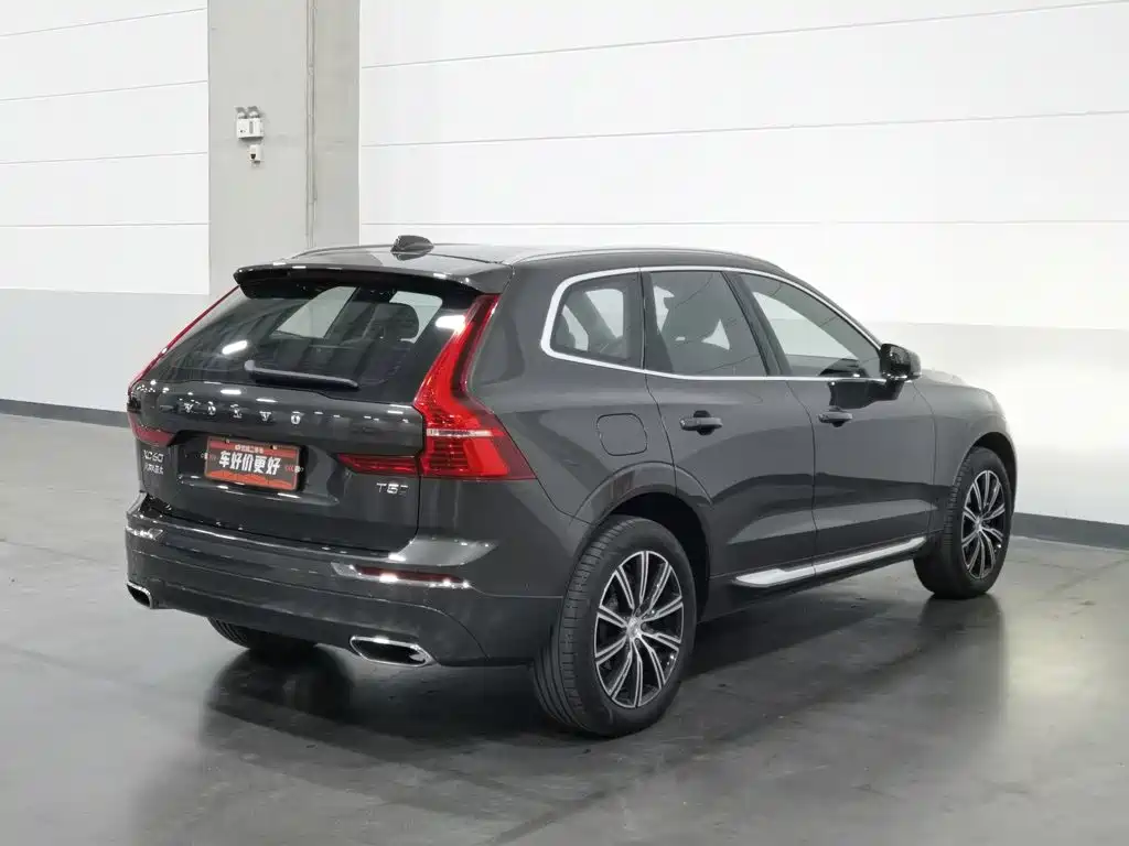 Volvo XC60 — фото 2