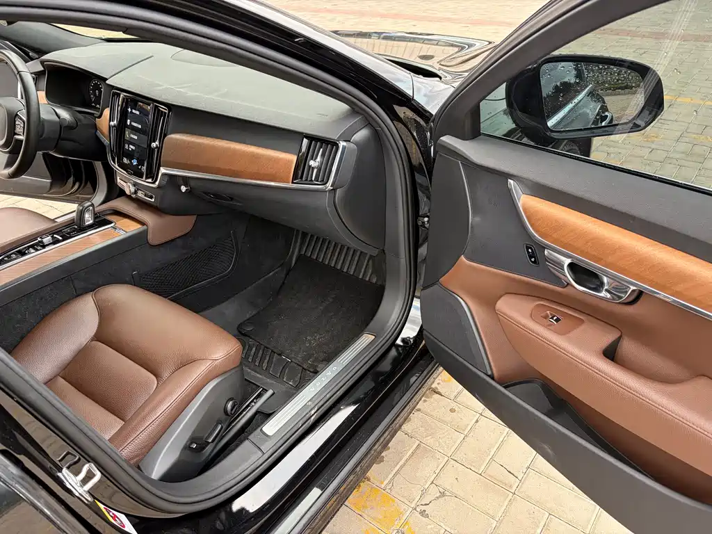 Volvo S90 — фото 4