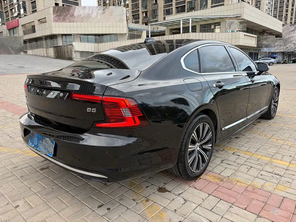 Volvo S90 — фото 8