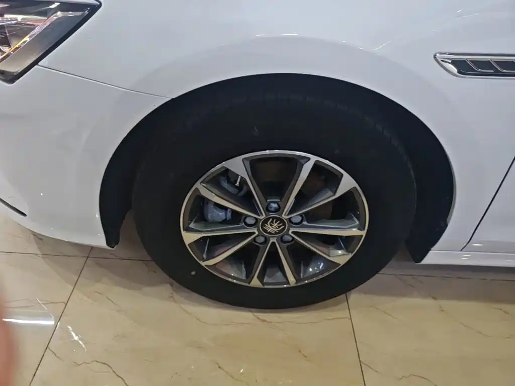 BYD Qin PLUS — фото 23