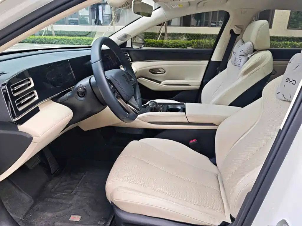 BYD Qin L — фото 24