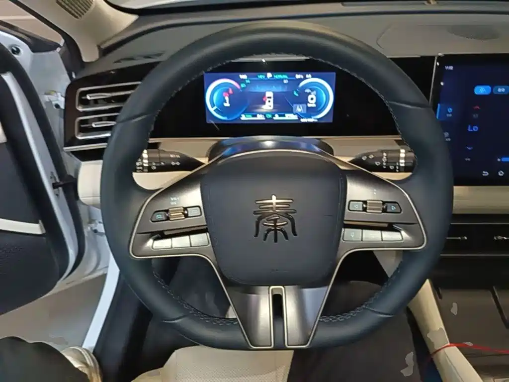 BYD Qin L — фото 7