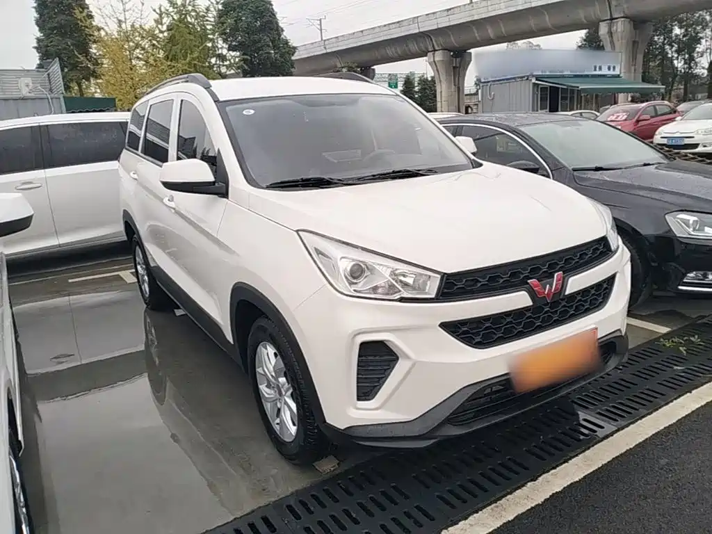 Wuling Hongguang S3 — фото 3