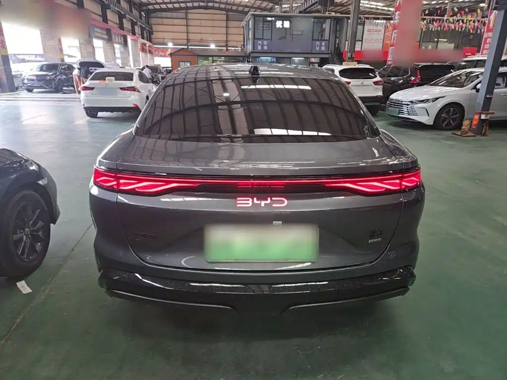 BYD Han L — фото 6