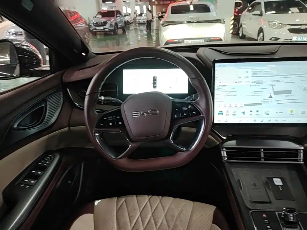 BYD Seal — фото 11