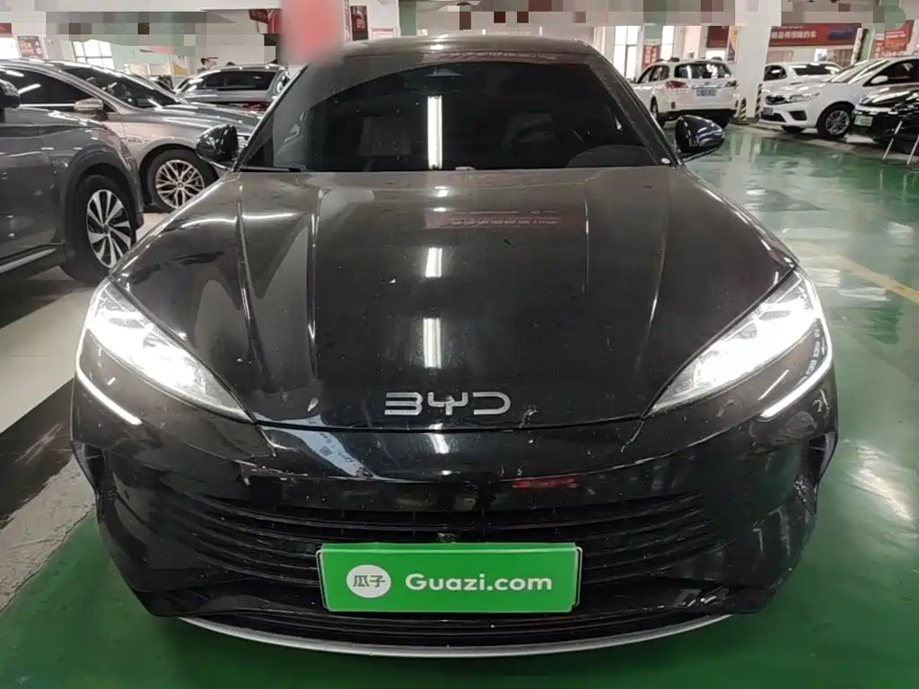 BYD Seal — фото 3
