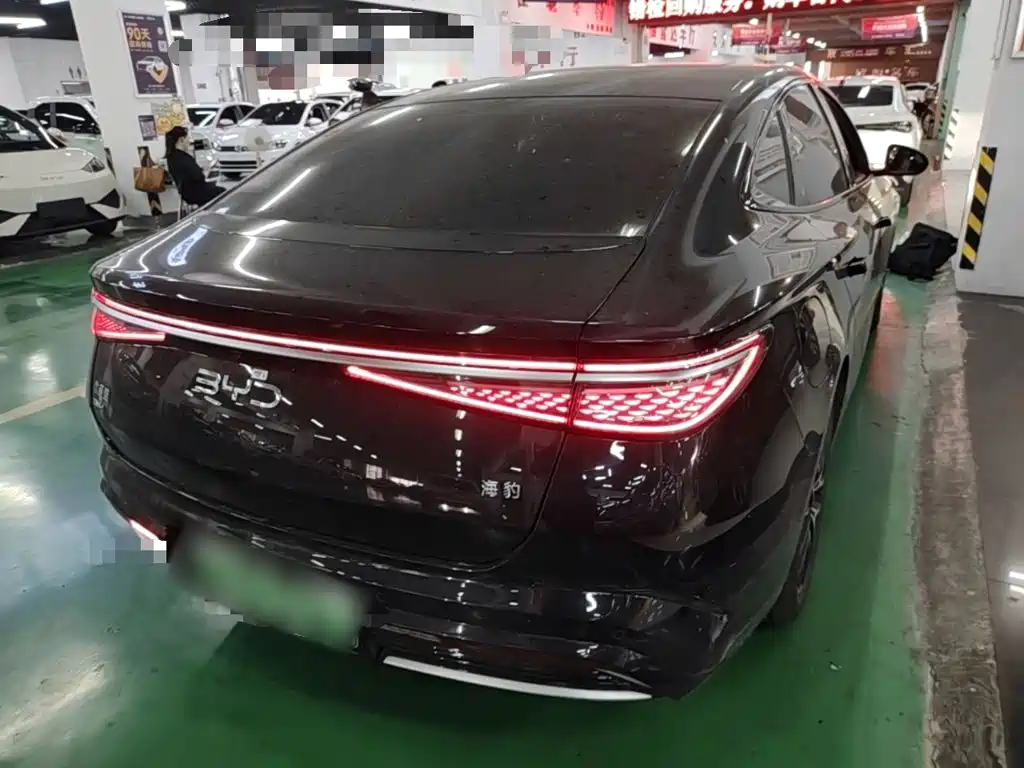 BYD Seal — фото 7
