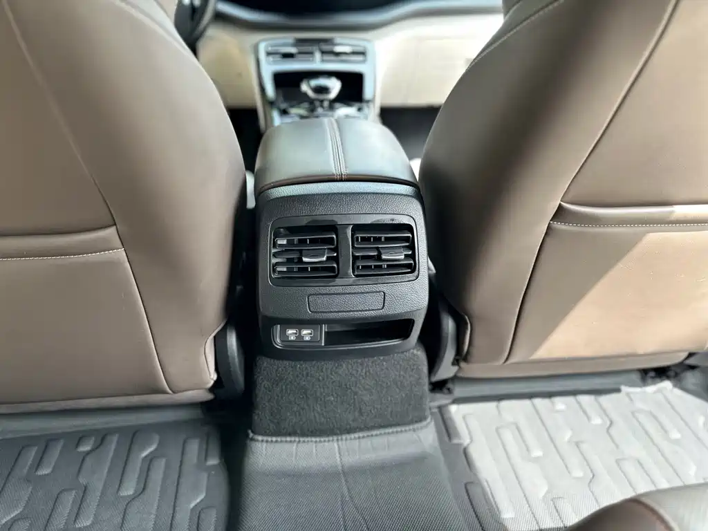 BYD Qin PLUS — фото 15