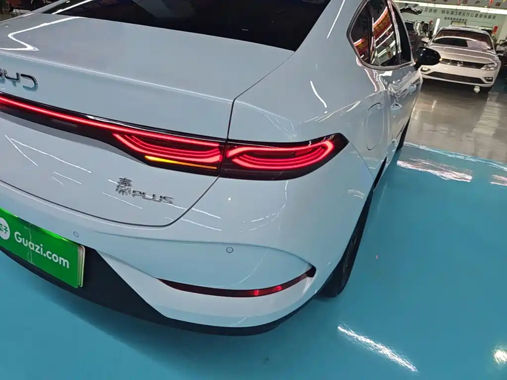BYD Qin PLUS — фото 8