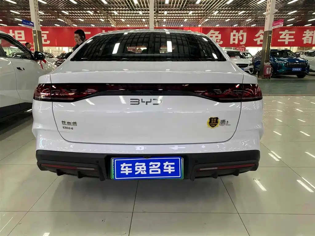 BYD Qin L — фото 9