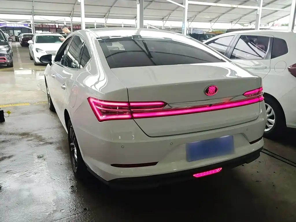 BYD Qin Pro — фото 5