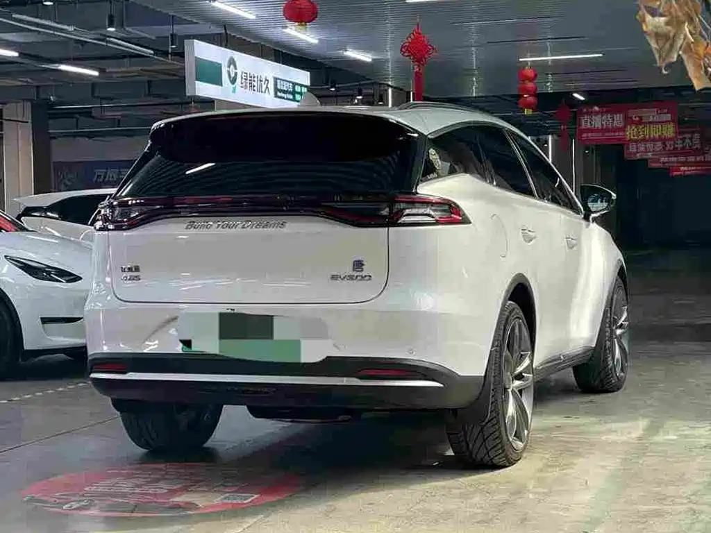 BYD Tang New Energy — фото 3