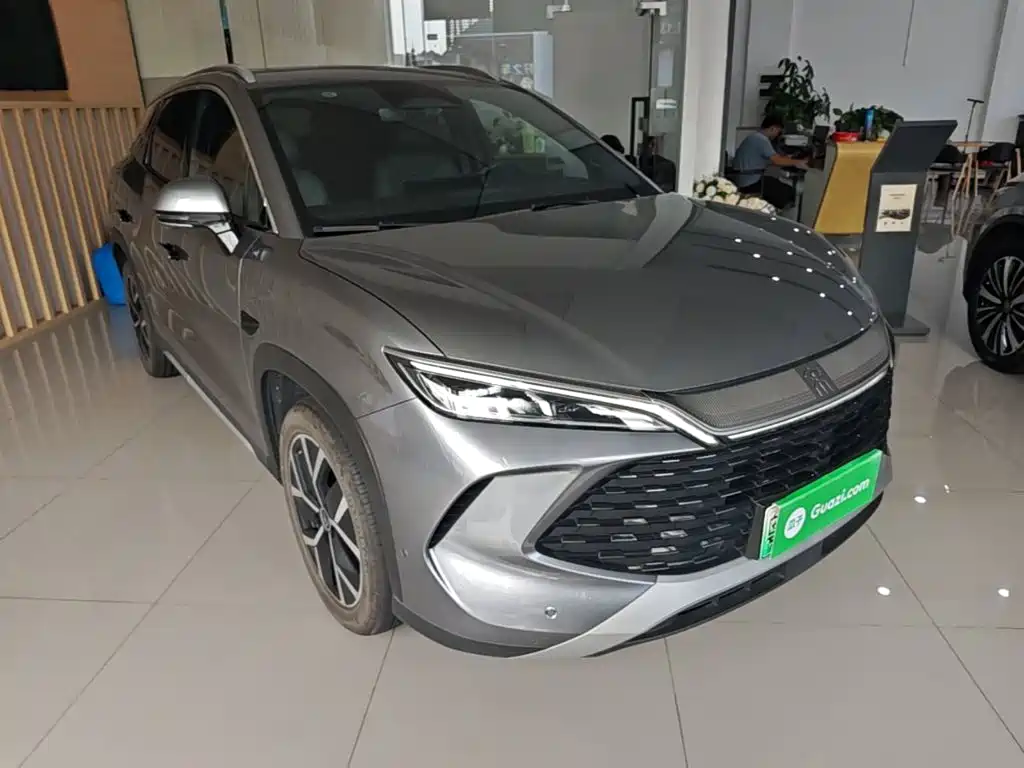 BYD L DM-i — фото 4