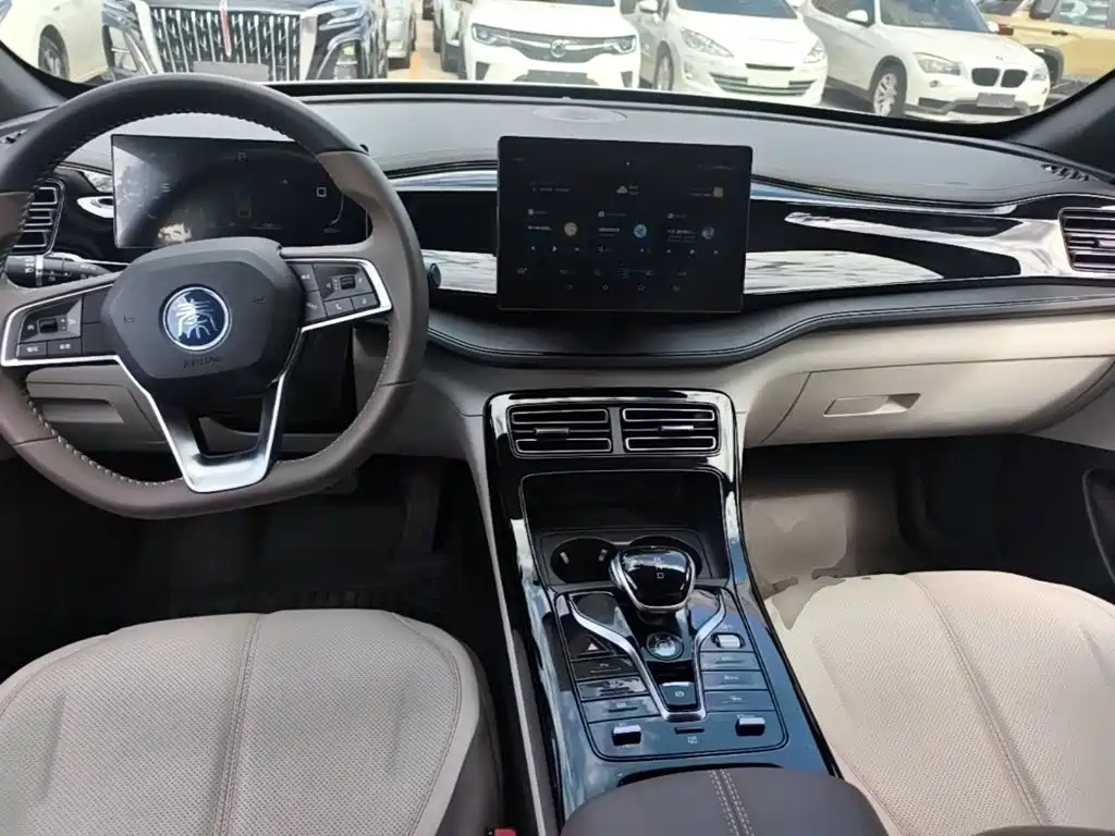 BYD Qin PLUS — фото 10