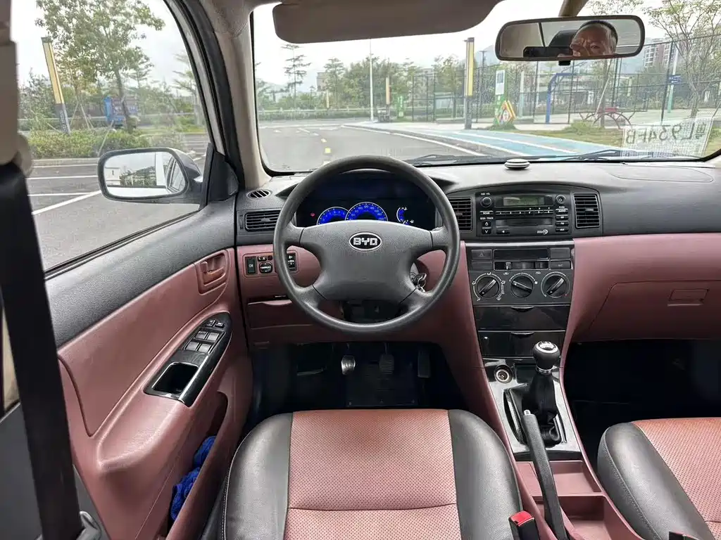 BYD F3 — фото 14