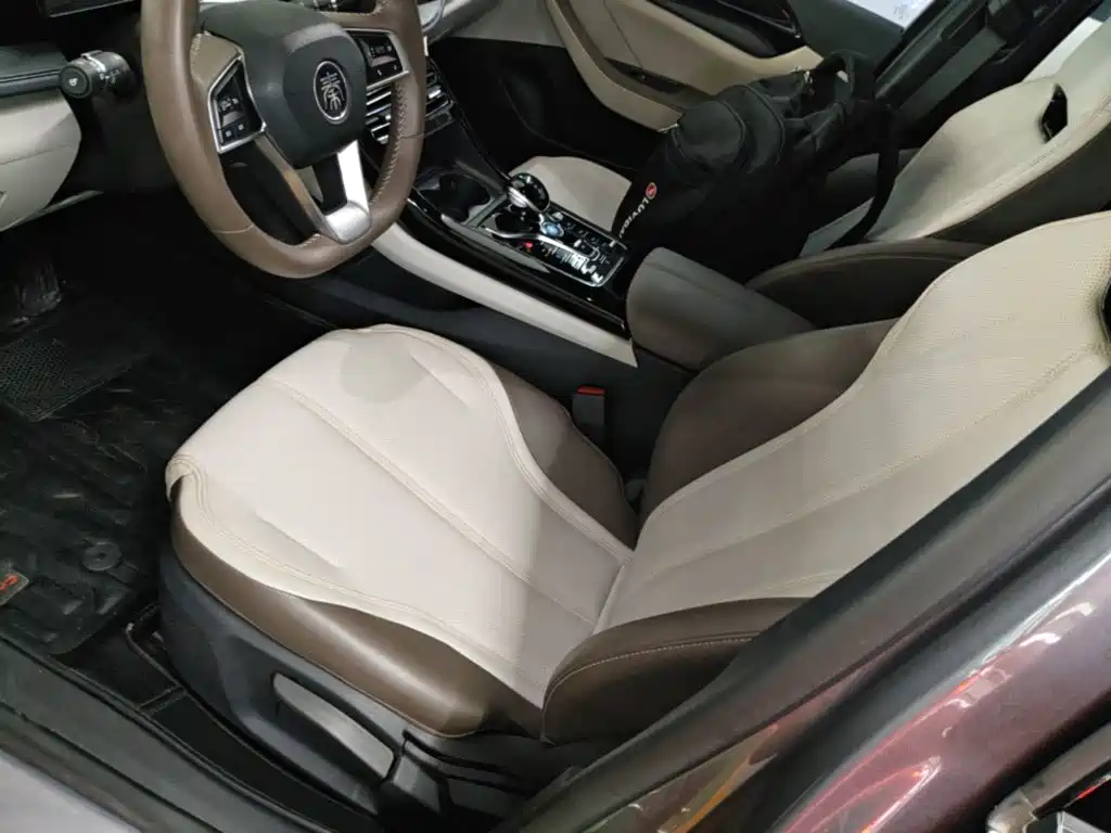 BYD Qin PLUS — фото 15