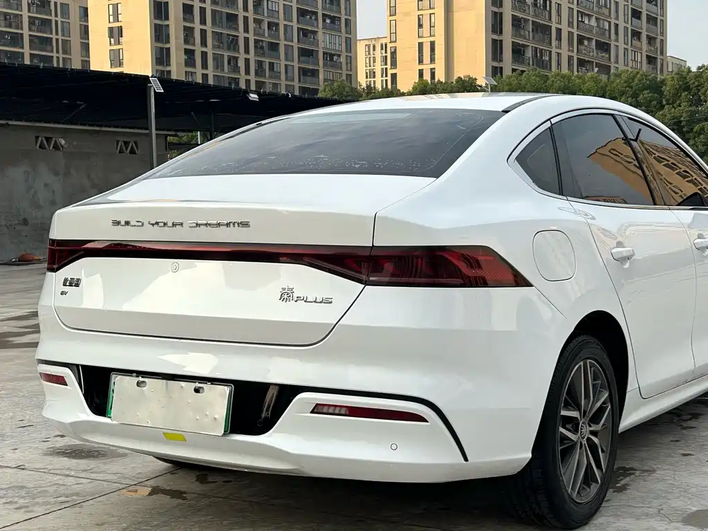 BYD Qin PLUS — фото 15