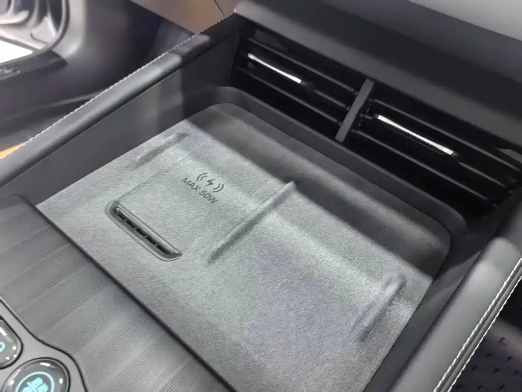 BYD Seal 06 DM-i Touring — фото 19