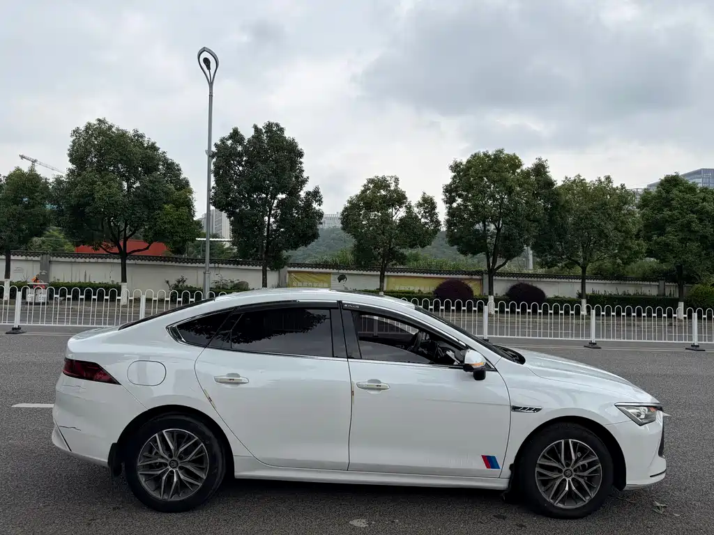 BYD Qin PLUS — фото 3