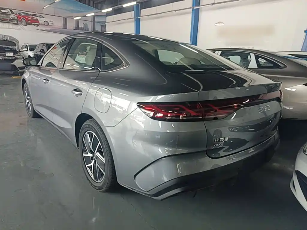 BYD Qin L — фото 5