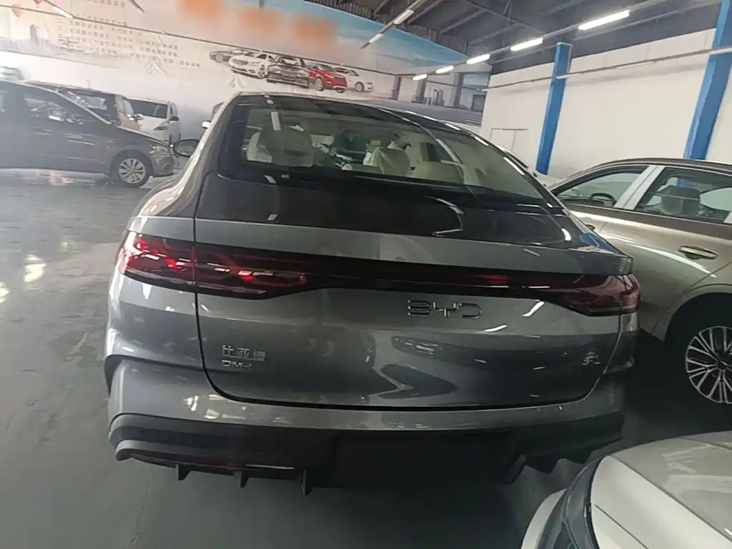 BYD Qin L — фото 6