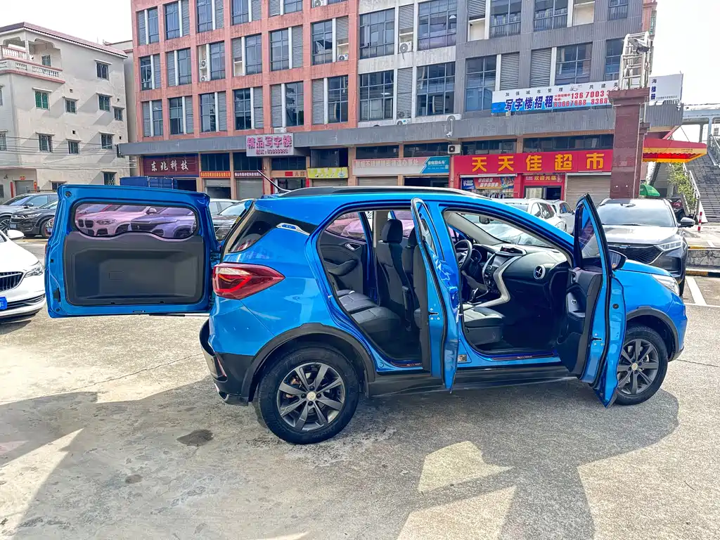 BYD Yuan EV — фото 20