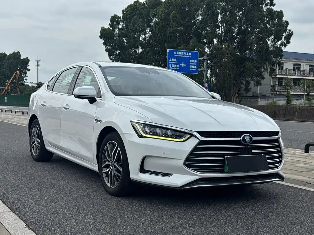 BYD Qin Pro NEV — фото 3