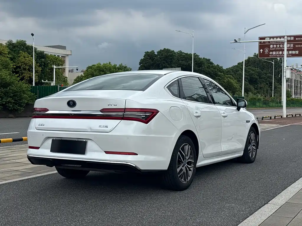 BYD Qin Pro NEV — фото 5