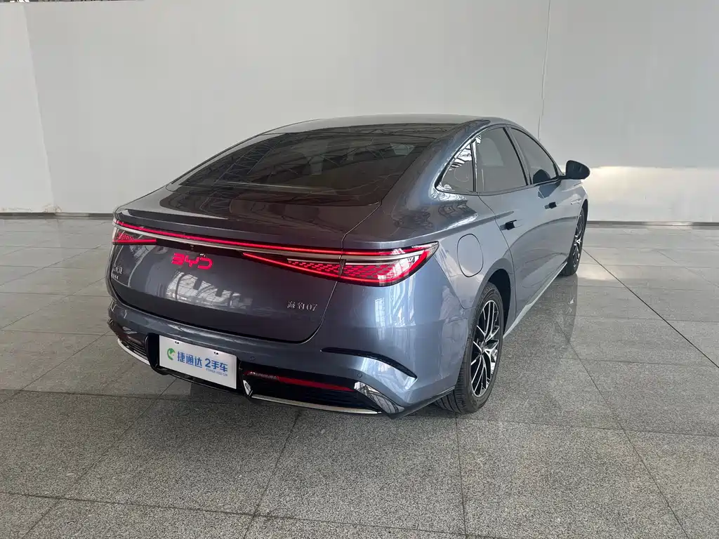 BYD Seal 07 DM-i — фото 2