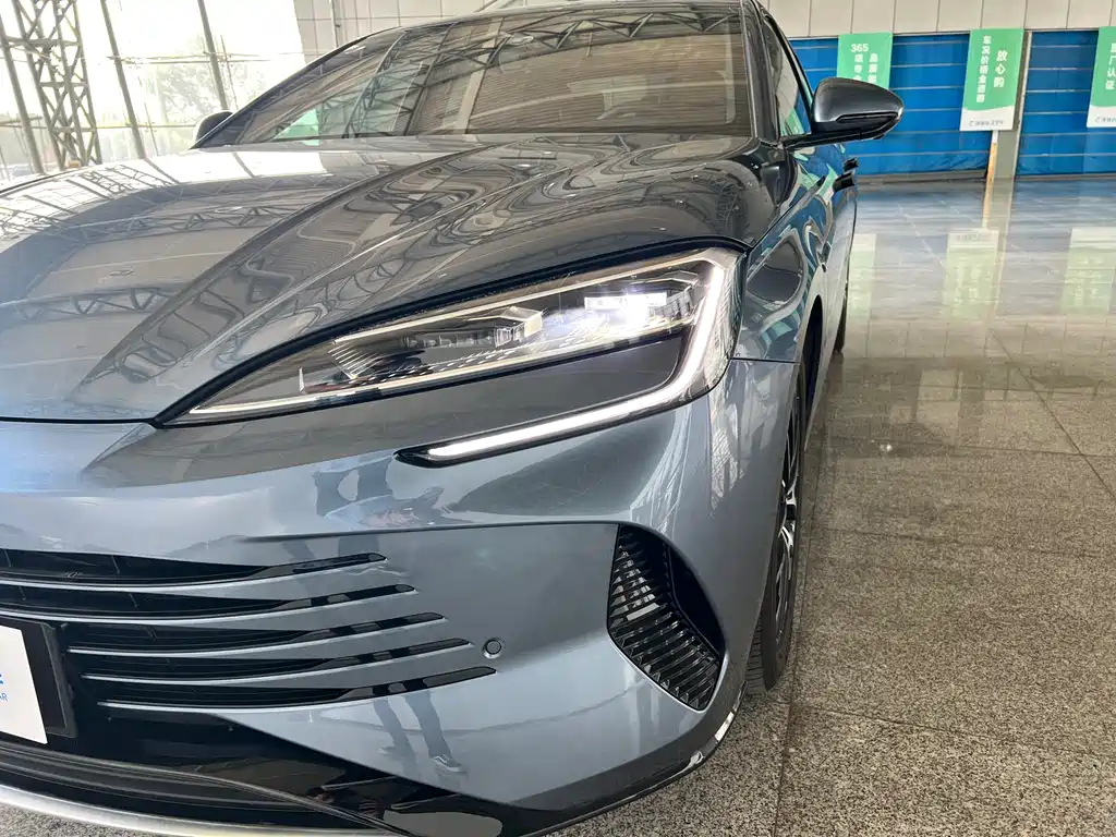 BYD Seal 07 DM-i — фото 13