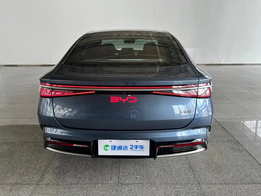 BYD Seal 07 DM-i — фото 8
