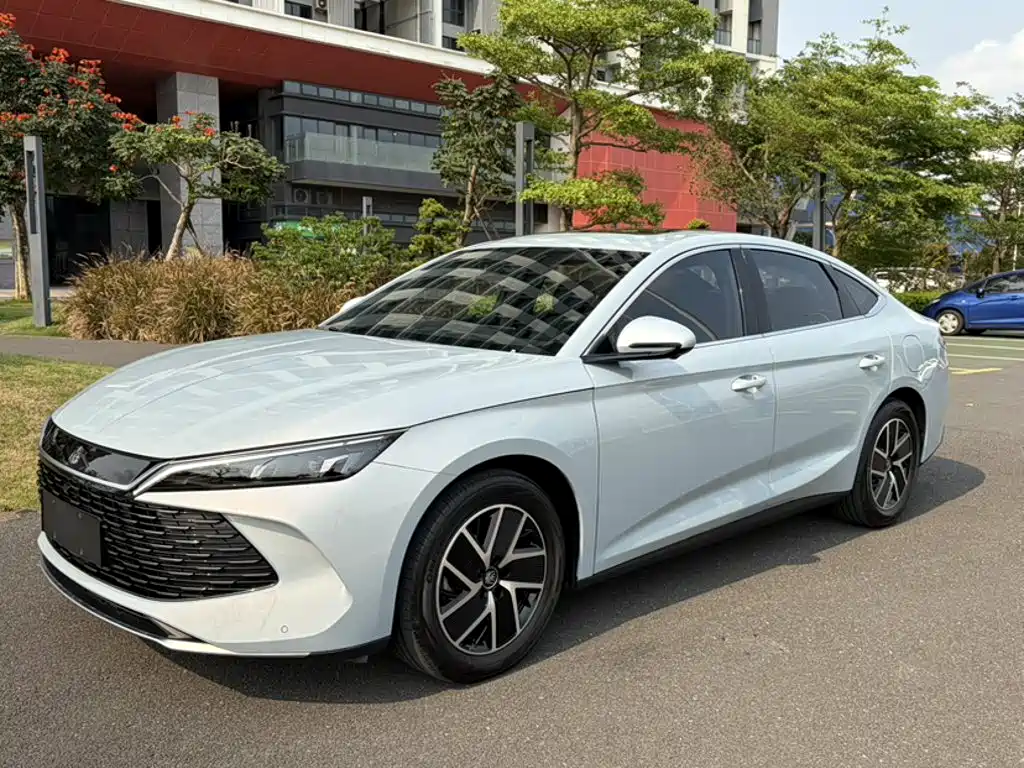 BYD Qin L — фото 2